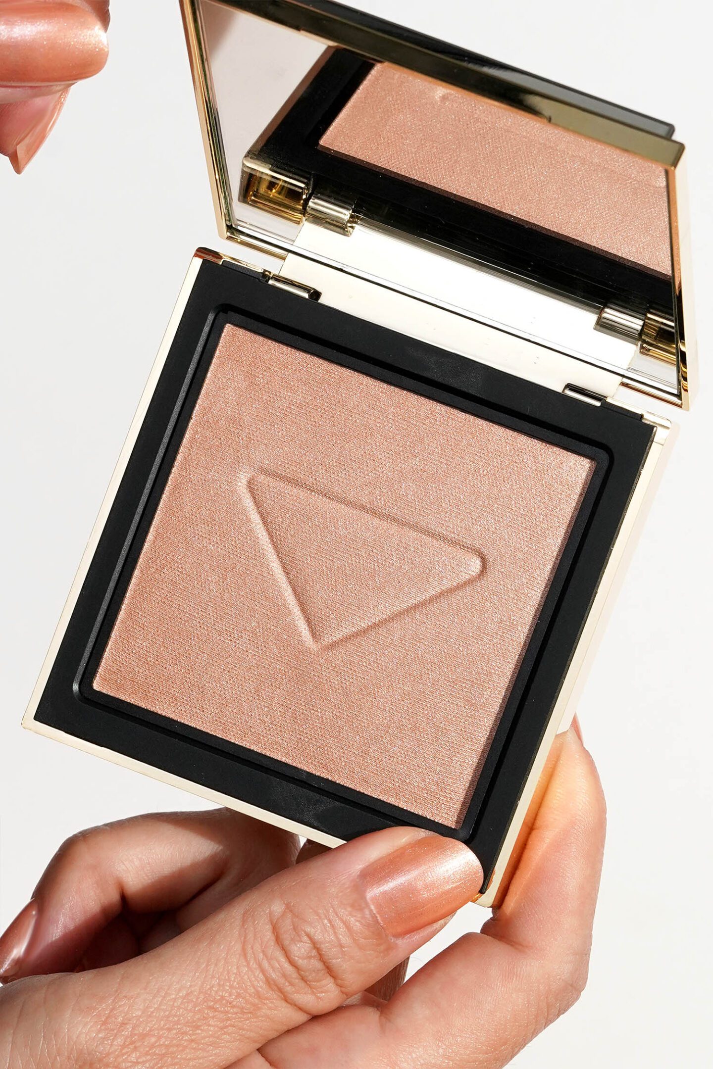 Prada Light Glowing Highlighter Powder 1 Champagne